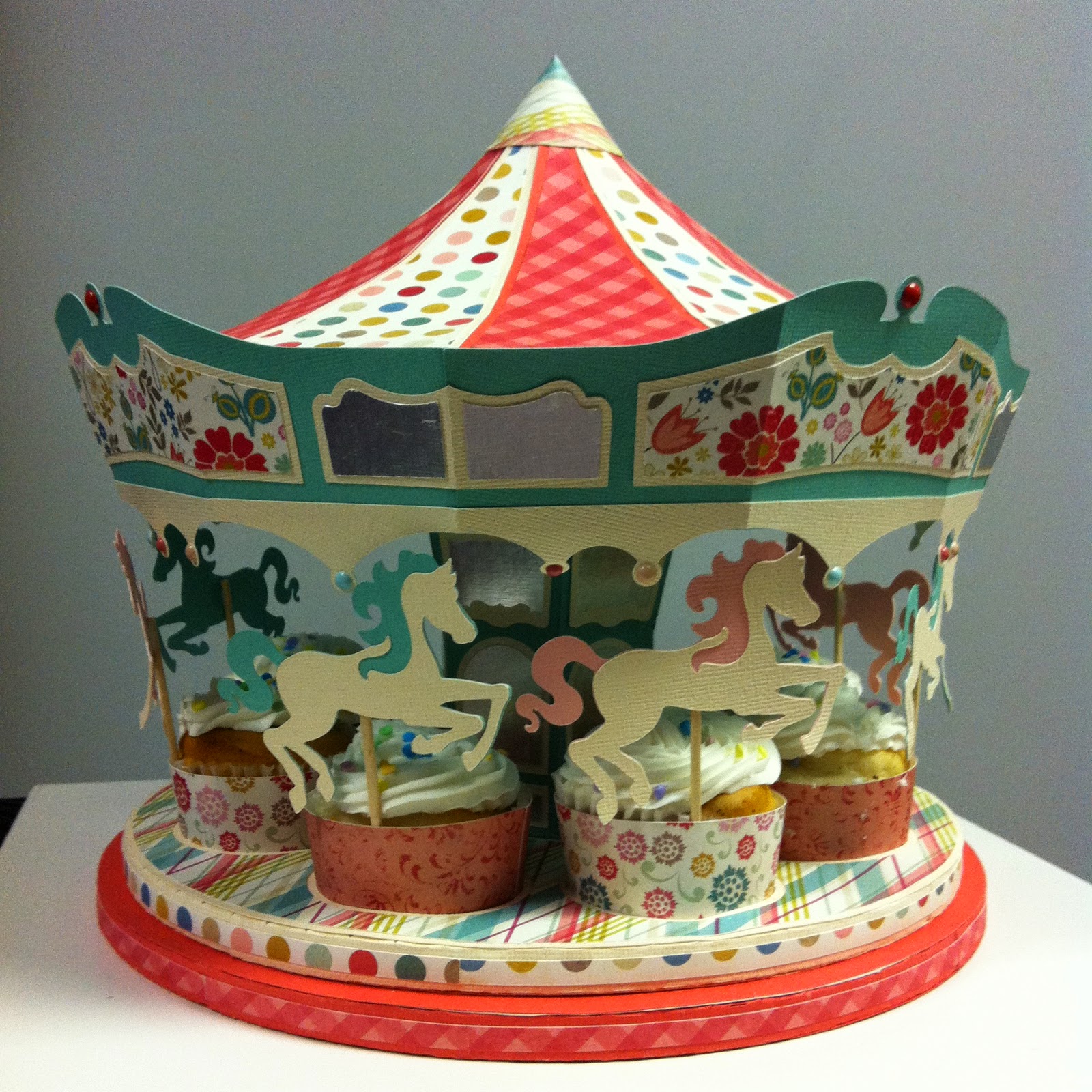 A Paper Hug: Cupcake Carousel